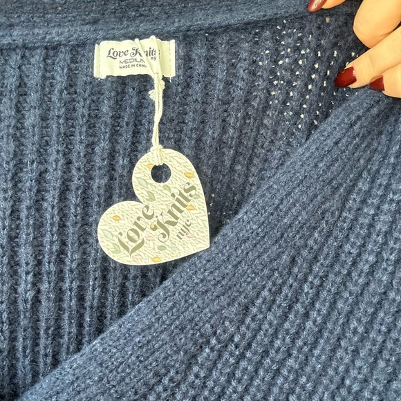 Fringe Trim Heavy Knit V-neck Cardigan - Picture 8 of 9